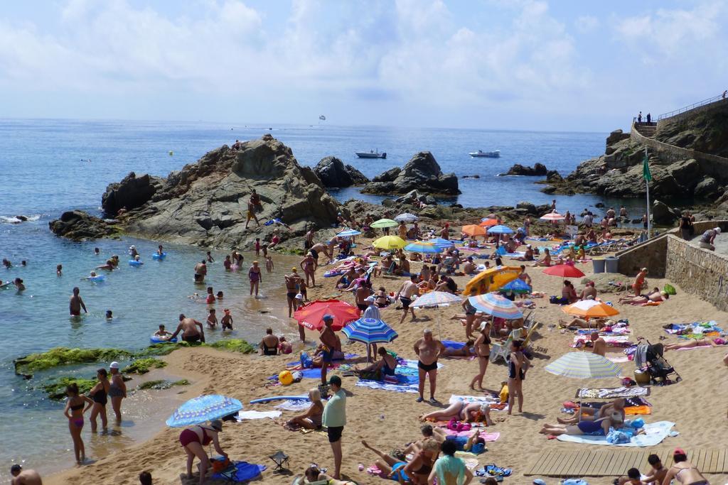 Sant Jordi Plaza Espana Lloret de Mar Rum bild