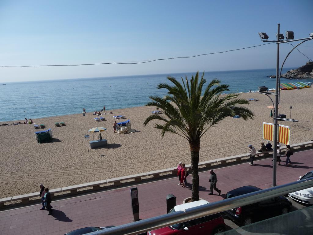 Sant Jordi Plaza Espana Lloret de Mar Rum bild